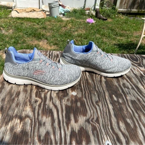 Skechers Women's Summits Quick Getaway Grey Memory Foam Sneakers Shoe Size 7 - Picture 1 of 13